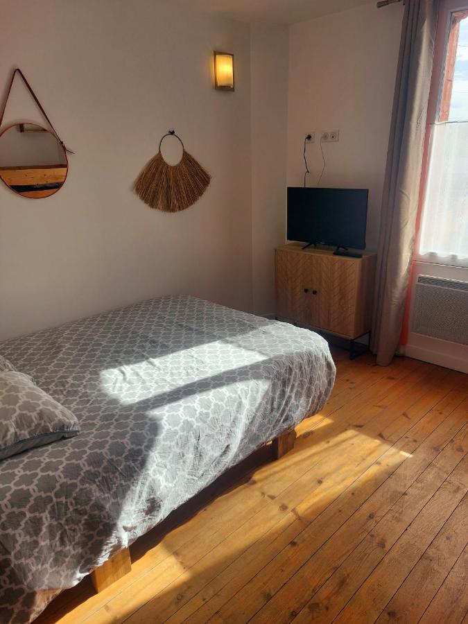 Les Belles Terrasses Dieppe ,3 Appartements , Le Vegetal De 1 A 8 Personnes , Le Tropical De 1 A 6 Personnes , Le Floral Avec Terrasse De 1 A 3 Personnes , Quartier Calme Au Stationnement Gratuit A Cote De L'Avenue Verte מראה חיצוני תמונה