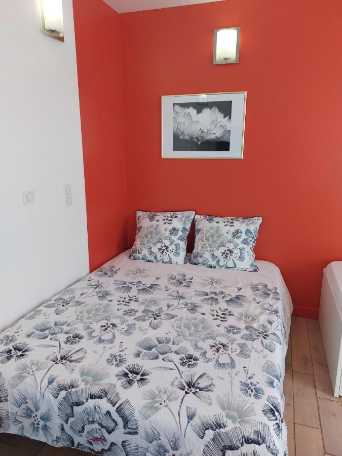 Les Belles Terrasses Dieppe ,3 Appartements , Le Vegetal De 1 A 8 Personnes , Le Tropical De 1 A 6 Personnes , Le Floral Avec Terrasse De 1 A 3 Personnes , Quartier Calme Au Stationnement Gratuit A Cote De L'Avenue Verte מראה חיצוני תמונה