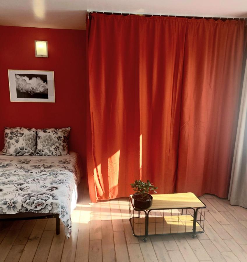 Les Belles Terrasses Dieppe ,3 Appartements , Le Vegetal De 1 A 8 Personnes , Le Tropical De 1 A 6 Personnes , Le Floral Avec Terrasse De 1 A 3 Personnes , Quartier Calme Au Stationnement Gratuit A Cote De L'Avenue Verte מראה חיצוני תמונה